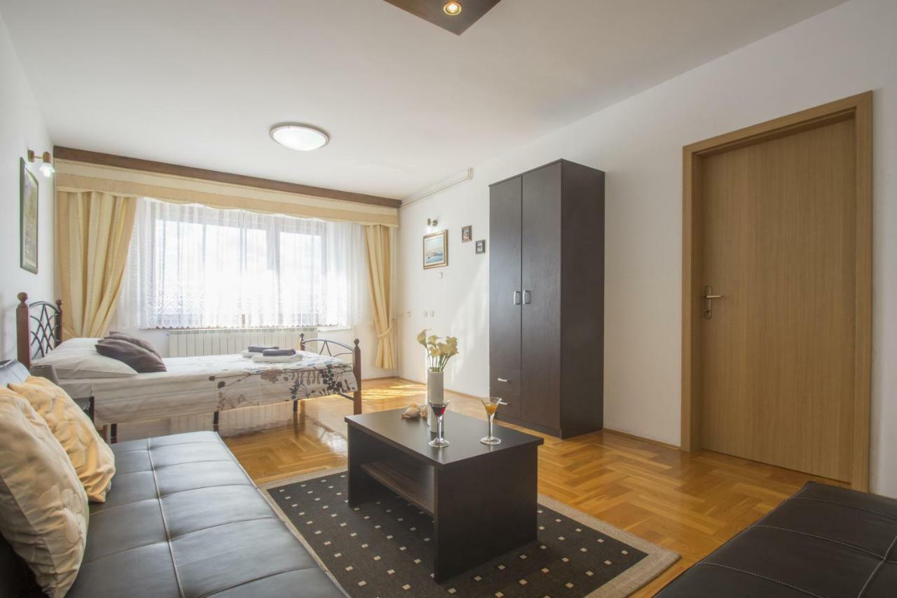 Apartments Magdalena Crikvenica Exterior foto