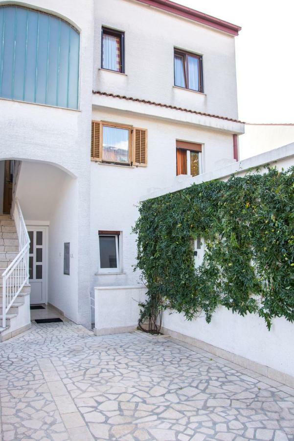 Apartments Magdalena Crikvenica Exterior foto